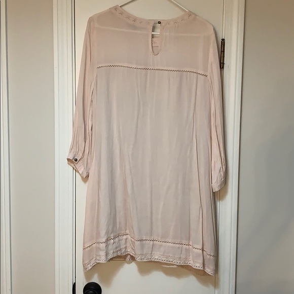 Embroidered dress - Picture 2 of 2